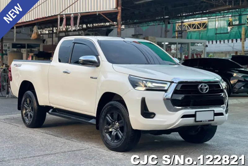 2022 Toyota / Hilux / Revo Stock No. 122821