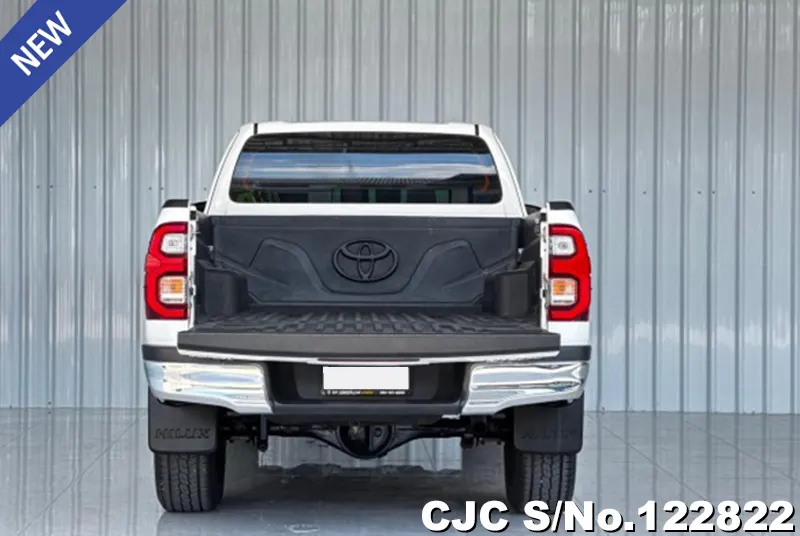 2021 Toyota / Hilux / Revo Stock No. 122822