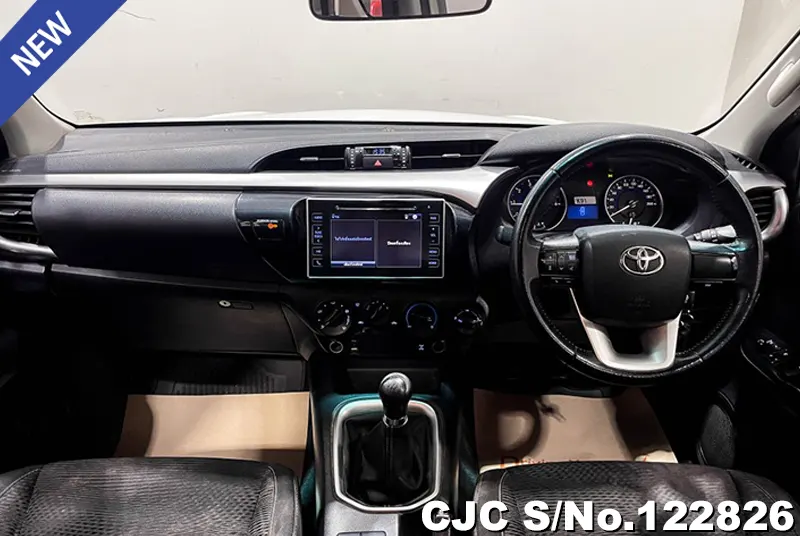 2019 Toyota / Hilux / Revo Stock No. 122826