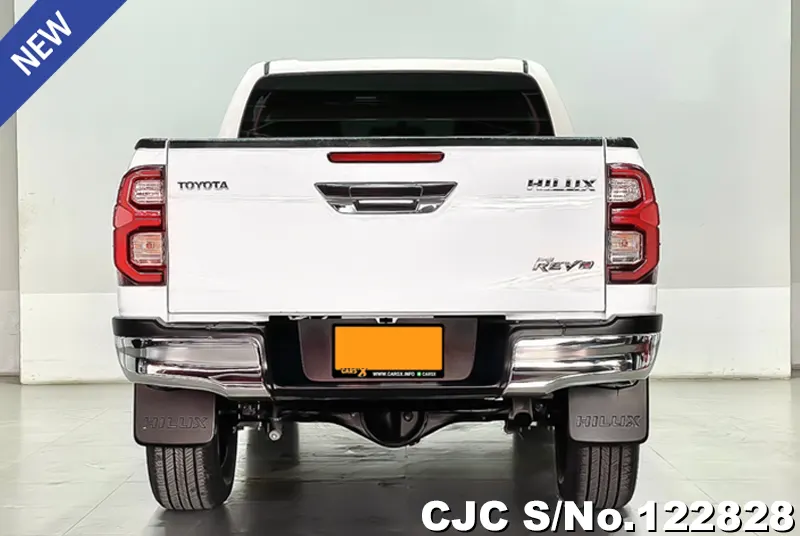 Toyota Hilux in White for Sale Image 3