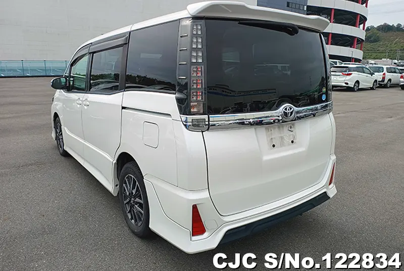 2015 Toyota / Voxy Stock No. 122834