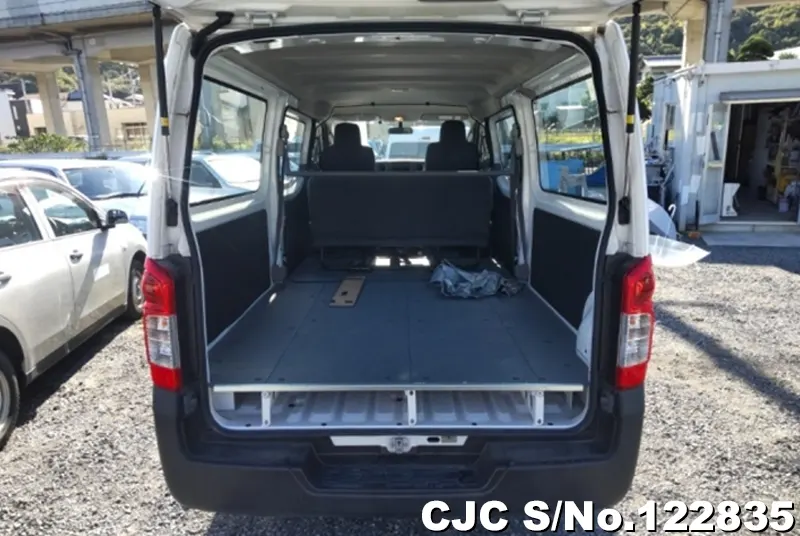 2019 Nissan / Caravan Stock No. 122835