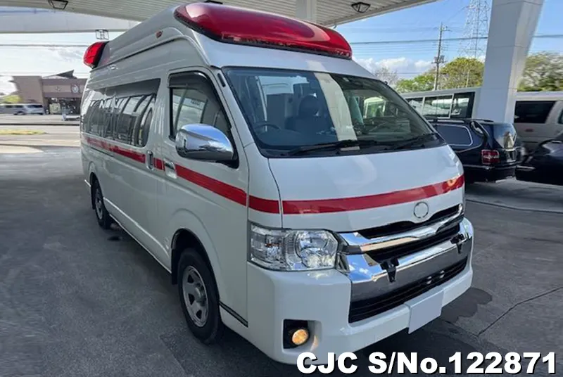 Toyota / Hiace 2016