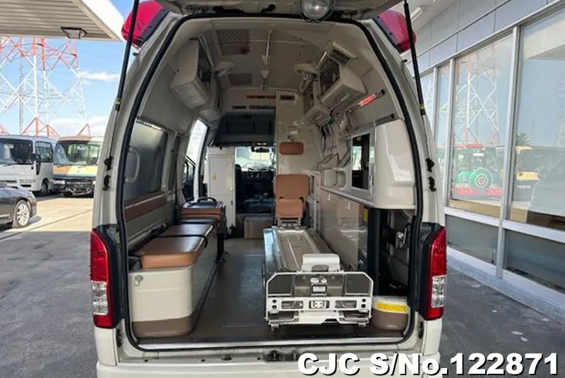 2016 Toyota / Hiace Stock No. 122871