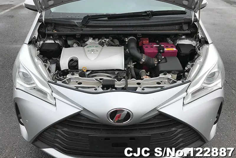 2019 Toyota / Vitz Stock No. 122887