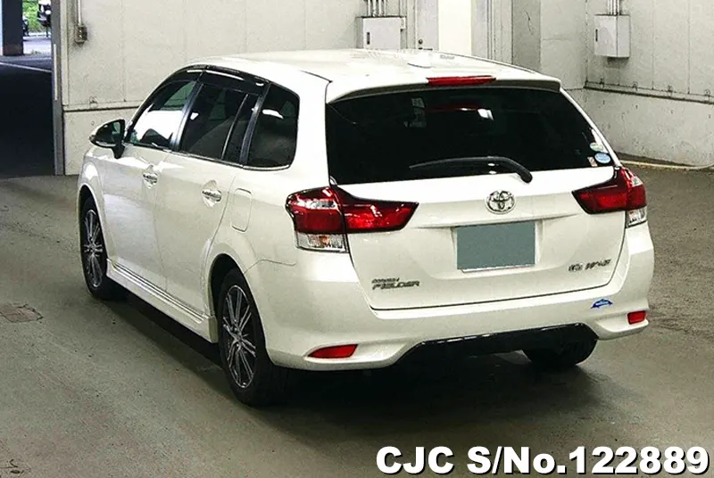 2016 Toyota / Corolla Fielder Stock No. 122889