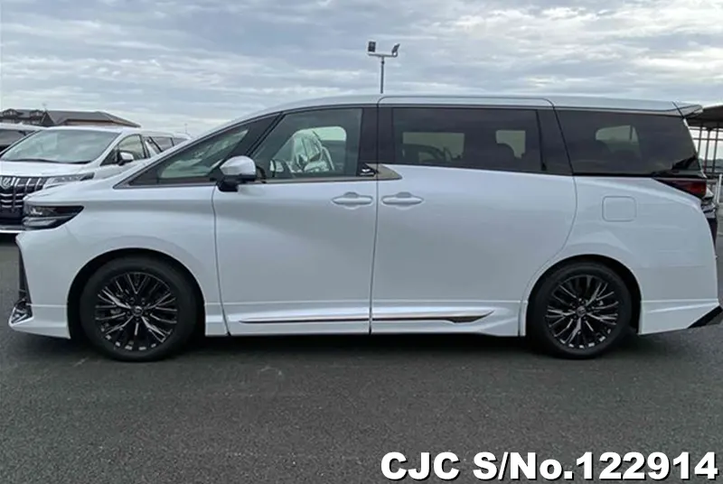 2024 Toyota / Vellfire Stock No. 122914