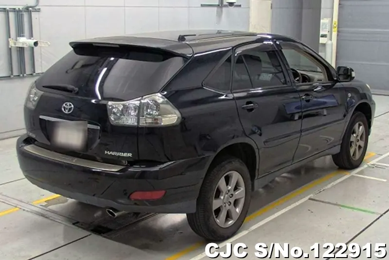 2004 Toyota / Harrier Stock No. 122915