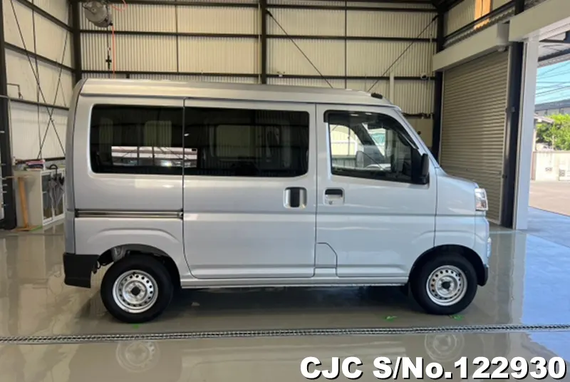 2022 Daihatsu / Hijet Van Stock No. 122930