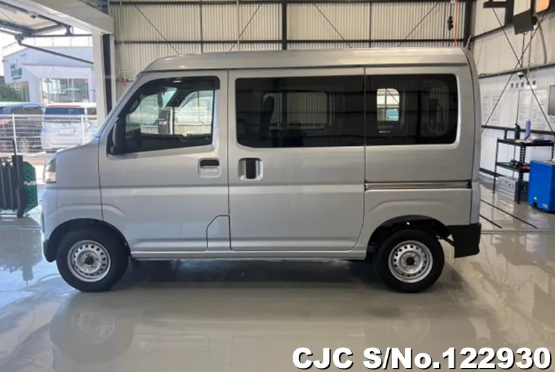 2022 Daihatsu / Hijet Van Stock No. 122930