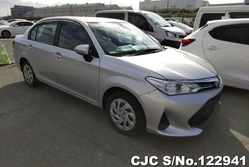 Toyota / Corolla Axio 2019