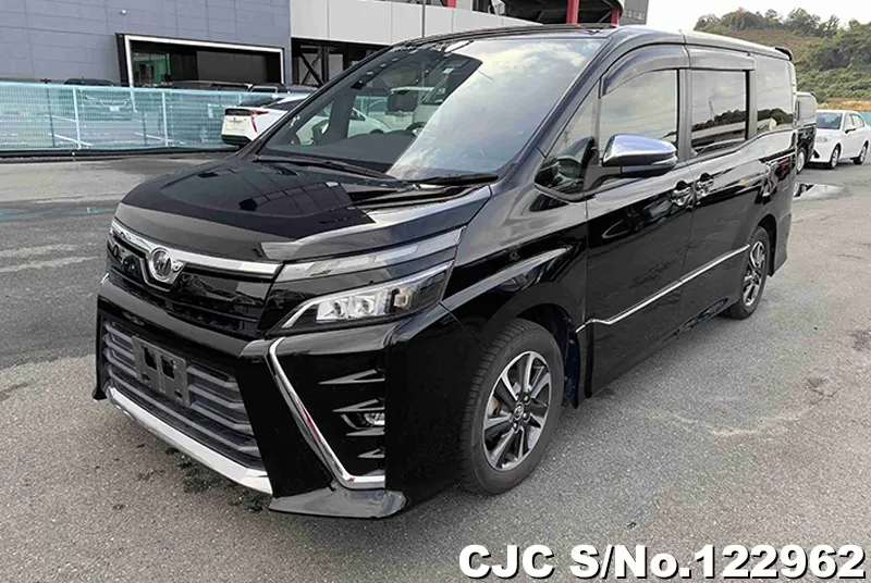 2017 Toyota / Voxy Stock No. 122962