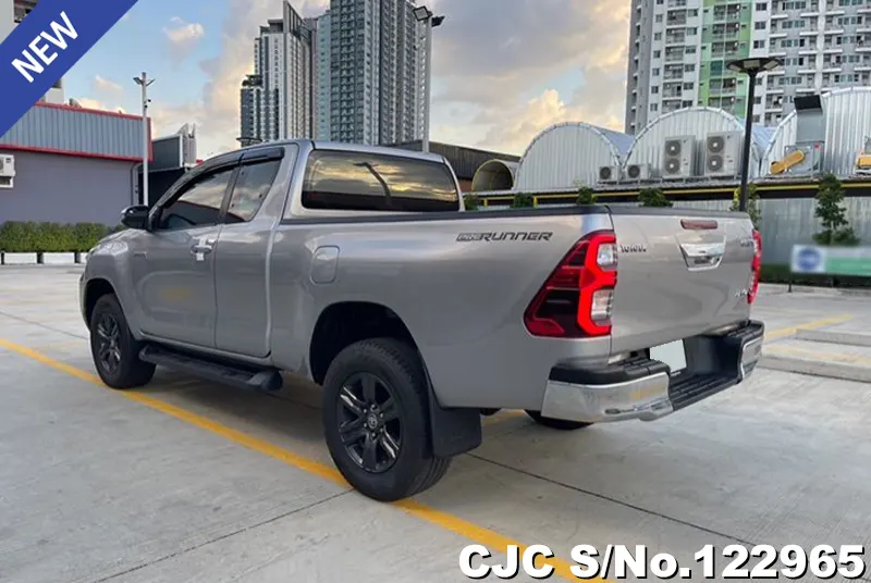 2020 Toyota / Hilux / Revo Stock No. 122965