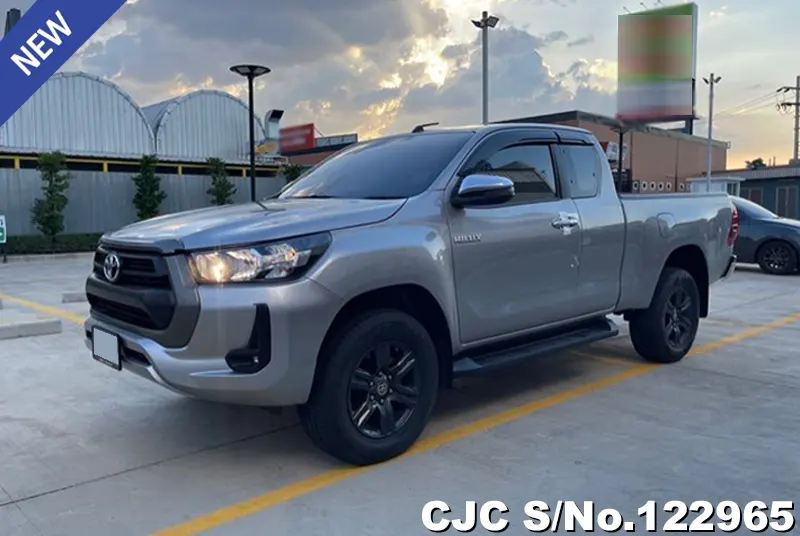 2020 Toyota / Hilux / Revo Stock No. 122965