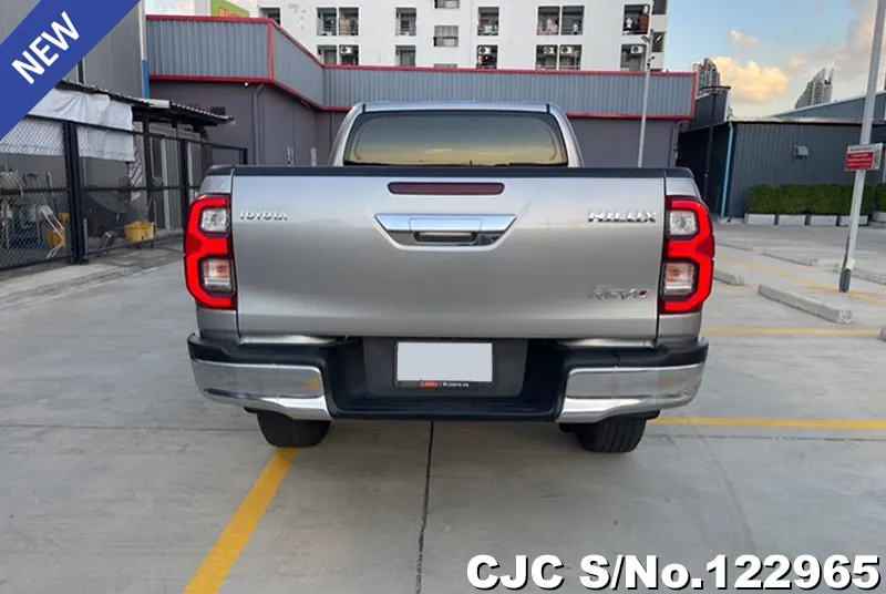 2020 Toyota / Hilux / Revo Stock No. 122965