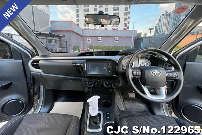 2020 Toyota / Hilux / Revo Stock No. 122965