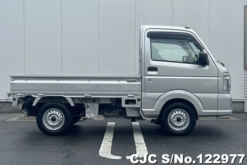 2024 Nissan /  Stock No. 122977