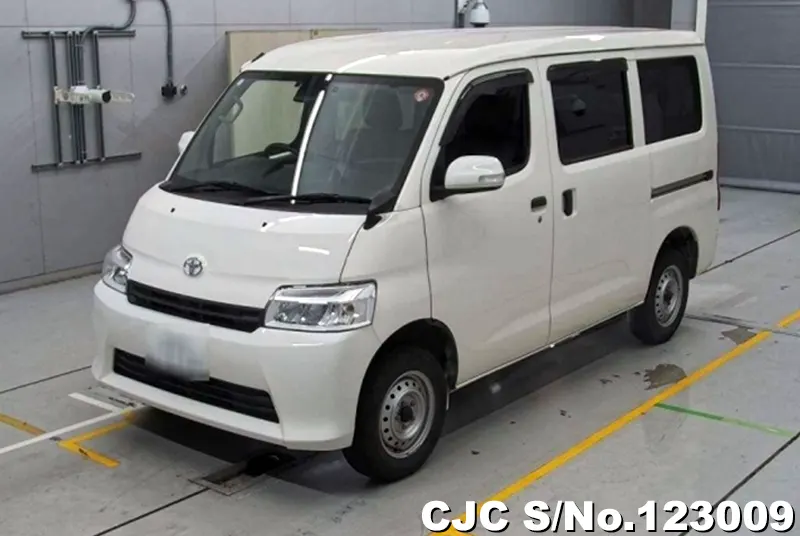 2022 Toyota / Townace / Van Stock No. 123009