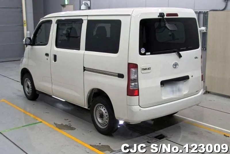 2022 Toyota / Townace / Van Stock No. 123009