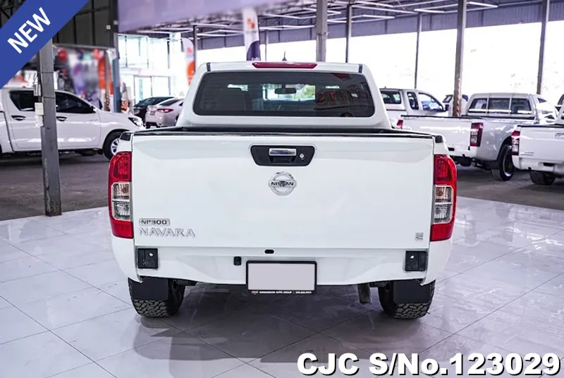 2016 Nissan / Navara Stock No. 123029