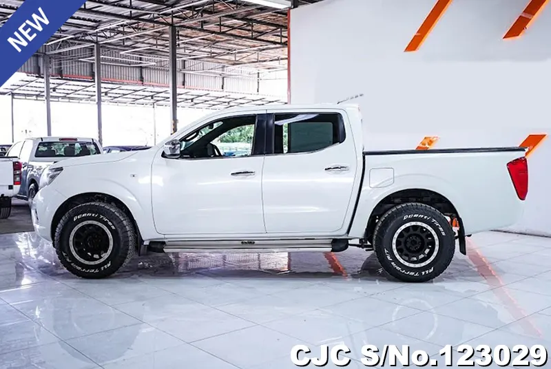 2016 Nissan / Navara Stock No. 123029