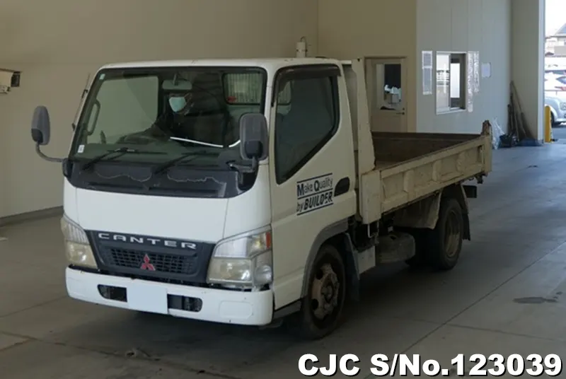 2002 Mitsubishi / Canter Stock No. 123039