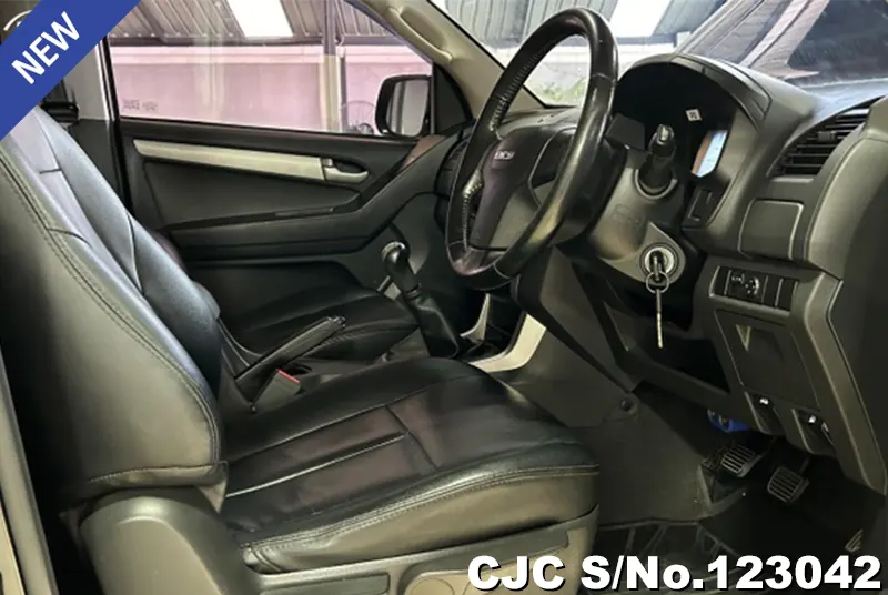 2015 Isuzu / D-Max Stock No. 123042