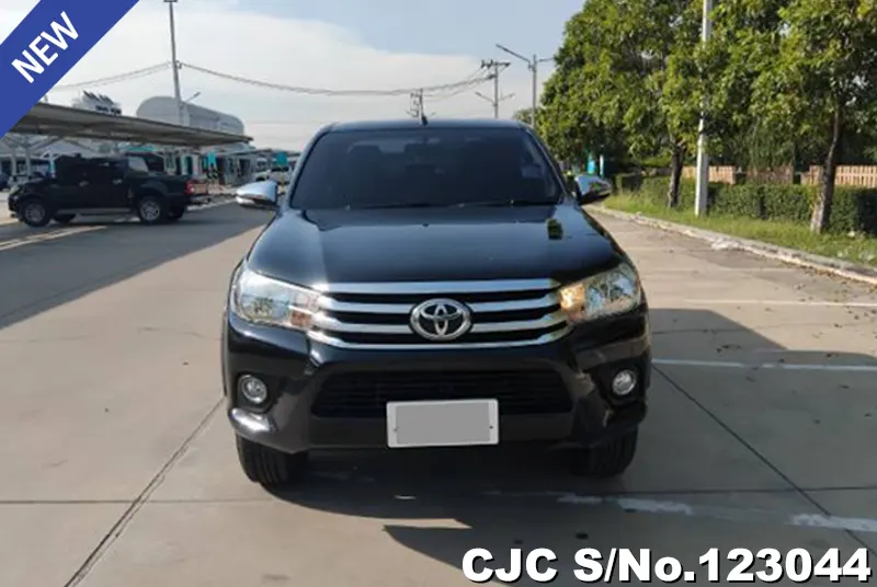 2016 Toyota / Hilux / Revo Stock No. 123044