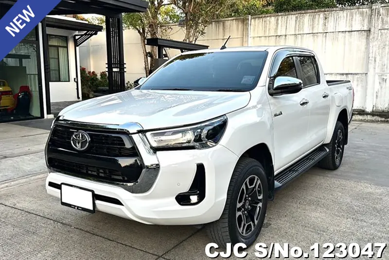 2022 Toyota / Hilux / Revo Stock No. 123047