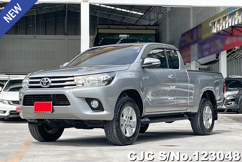 2016 Toyota / Hilux / Revo Stock No. 123048