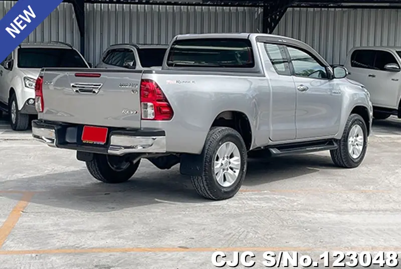 2016 Toyota / Hilux / Revo Stock No. 123048