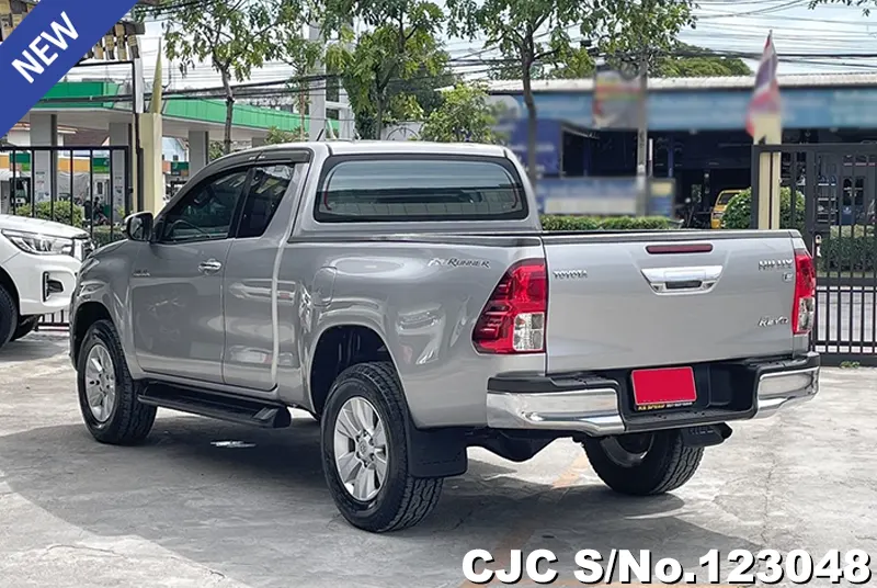 2016 Toyota / Hilux / Revo Stock No. 123048