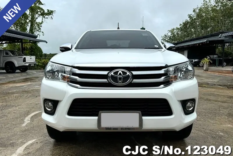 2016 Toyota / Hilux / Revo Stock No. 123049