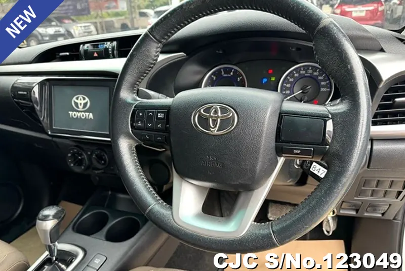 2016 Toyota / Hilux / Revo Stock No. 123049