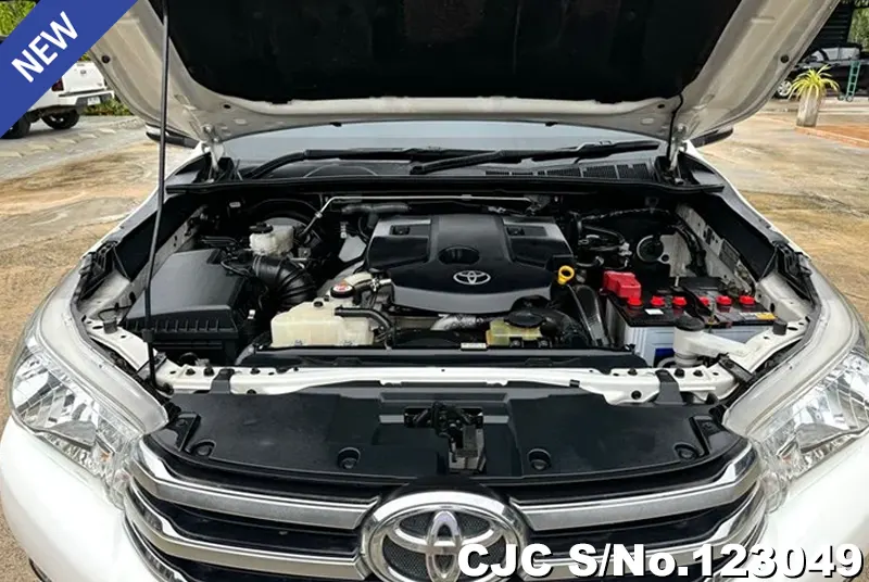 2016 Toyota / Hilux / Revo Stock No. 123049