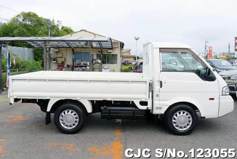 2017 Mazda / Bongo Stock No. 123055