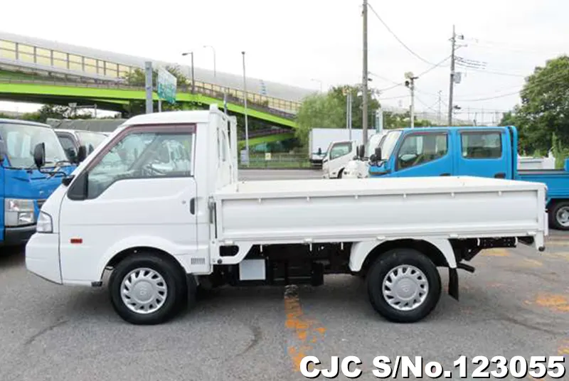 2017 Mazda / Bongo Stock No. 123055