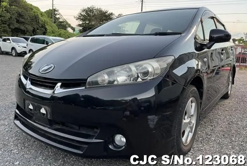 2010 Toyota / Wish Stock No. 123068