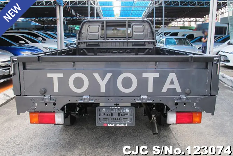 2024 Toyota / Hilux / Champ Stock No. 123074