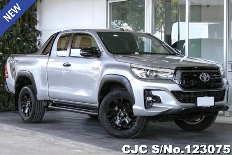 2019 Toyota / Hilux / Revo Stock No. 123075