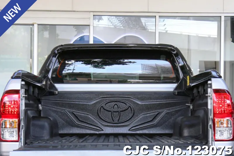 2019 Toyota / Hilux / Revo Stock No. 123075