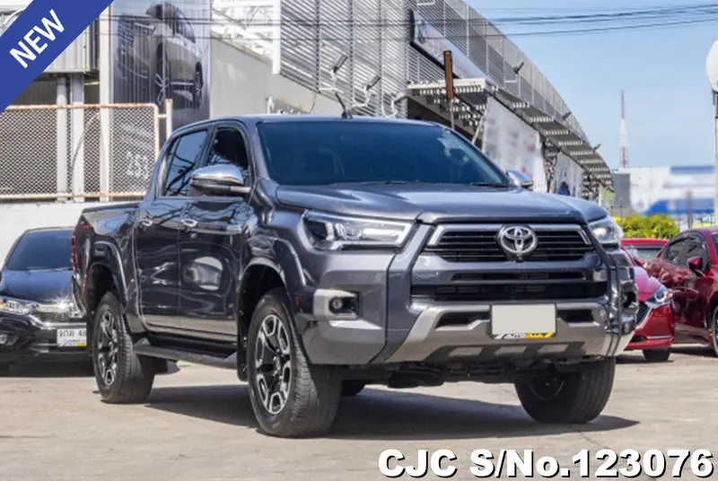 2023 Toyota / Hilux / Revo Stock No. 123076