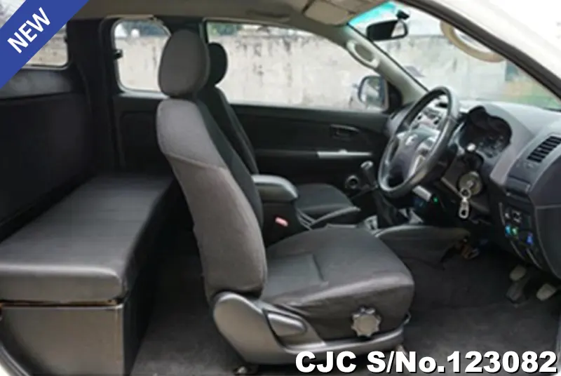 2014 Toyota / Hilux / Vigo Stock No. 123082