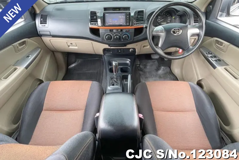 2014 Toyota / Hilux / Vigo Stock No. 123084