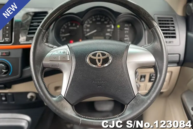 2014 Toyota / Hilux / Vigo Stock No. 123084