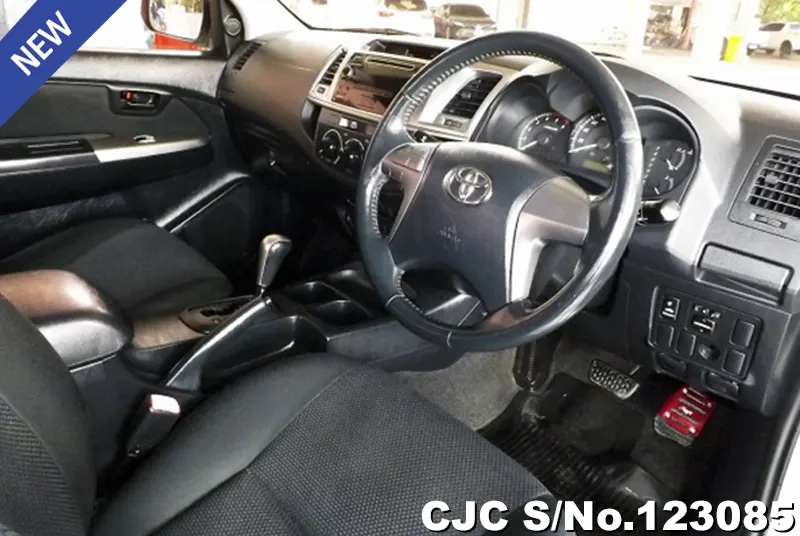 2014 Toyota / Hilux / Vigo Stock No. 123085