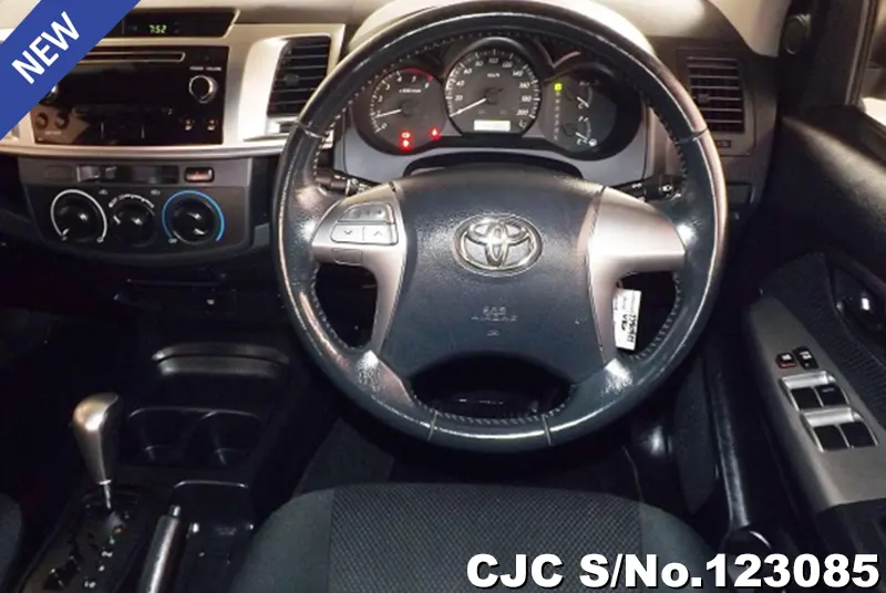 2014 Toyota / Hilux / Vigo Stock No. 123085