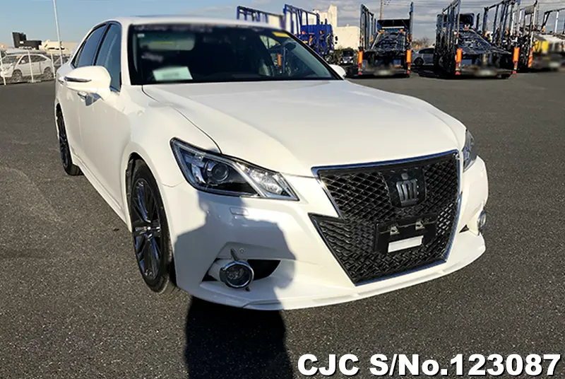 2015 Toyota / Crown Stock No. 123087