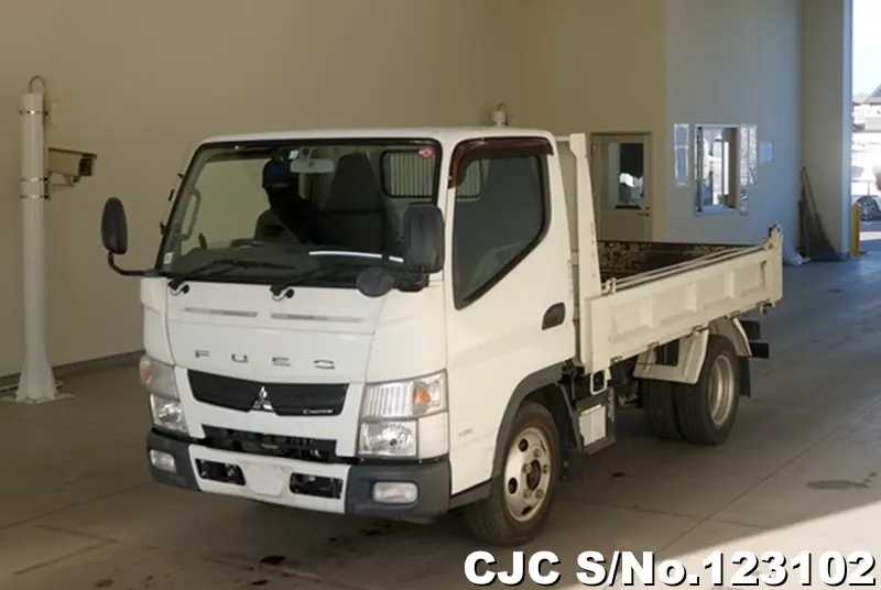 2014 Mitsubishi / Canter Stock No. 123102