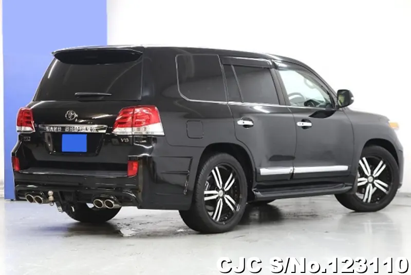 2015 Toyota / Land Cruiser Stock No. 123110